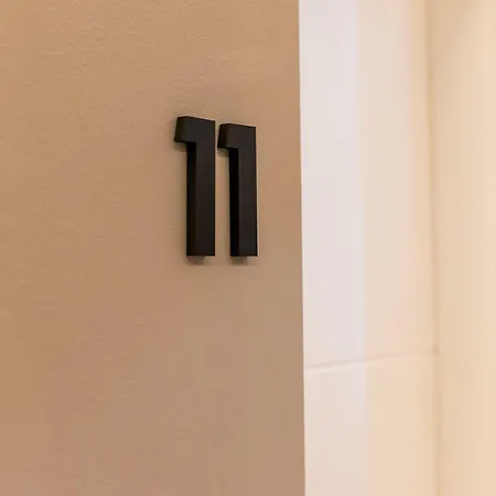 Rooms4u Ξενοδοχείο 4*