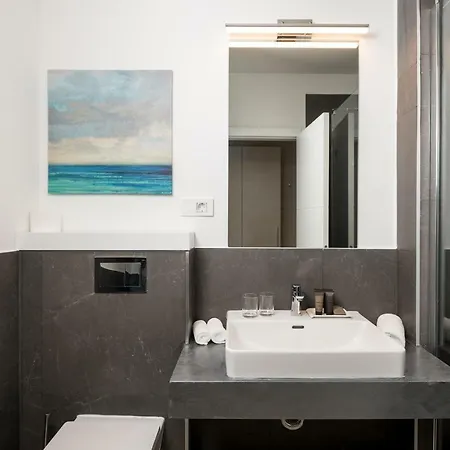 Ξενοδοχείο Rooms4u 4*