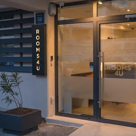 Ξενοδοχείο Rooms4u 4*